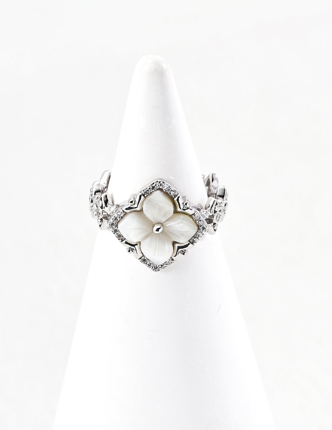 S925 Sterling Silver Vintage Royal Clover Shell & Cubic Zirconia Ring & Earrings & Necklace Set