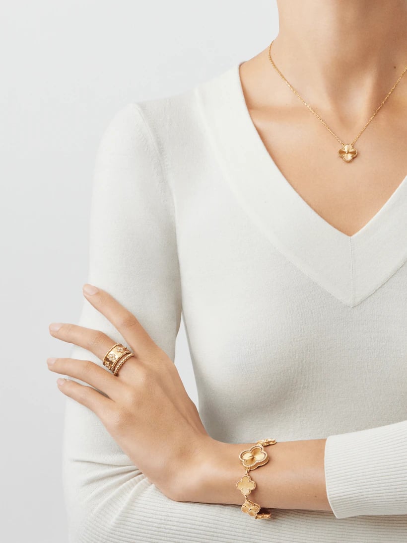 Clover Motif Pendant Necklace, Sterling Silver, 18K Gold Plated, 1 Large Motif - Symbol of Luck & Elegance