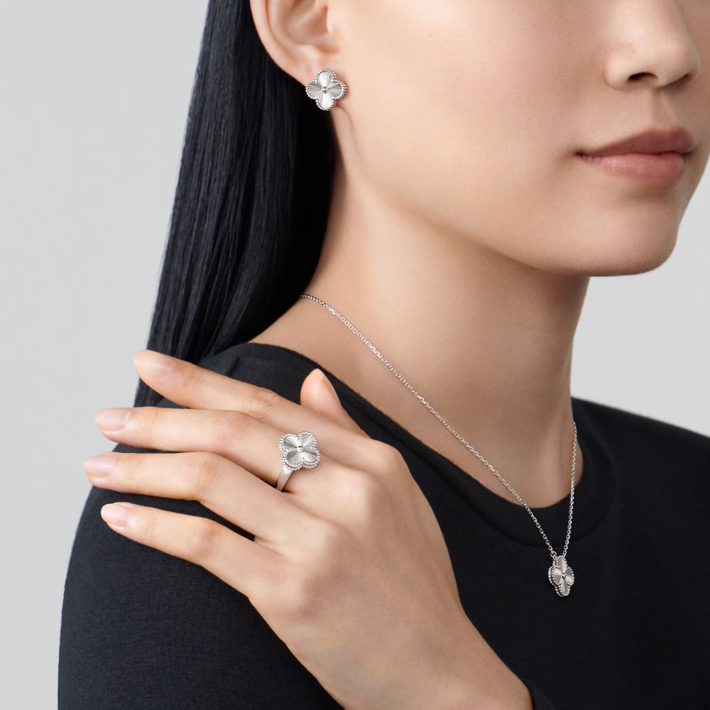 Clover Leaf Earrings, 925 Silver, 18K Gold Plated