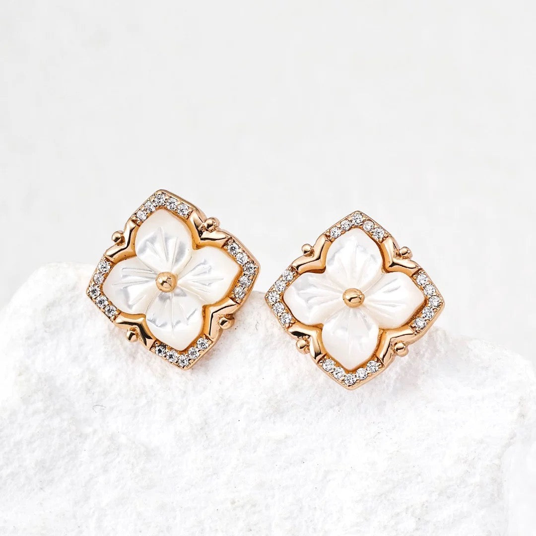 S925 Sterling Silver Vintage Royal Clover Shell & Cubic Zirconia Ring & Earrings & Necklace Set