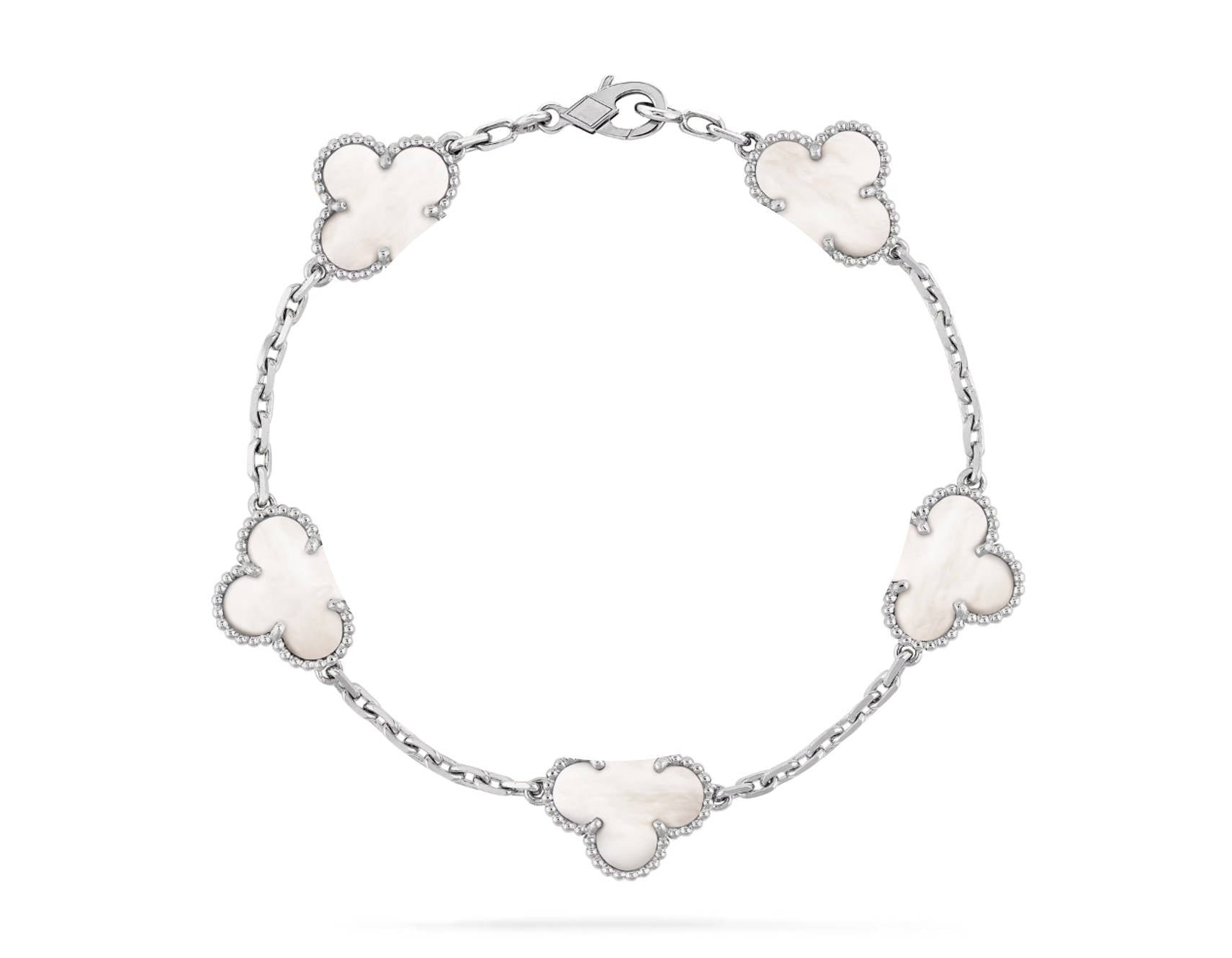 Clover Motif Bracelet, 18K Gold Plated - Symbol of Luck & Elegance