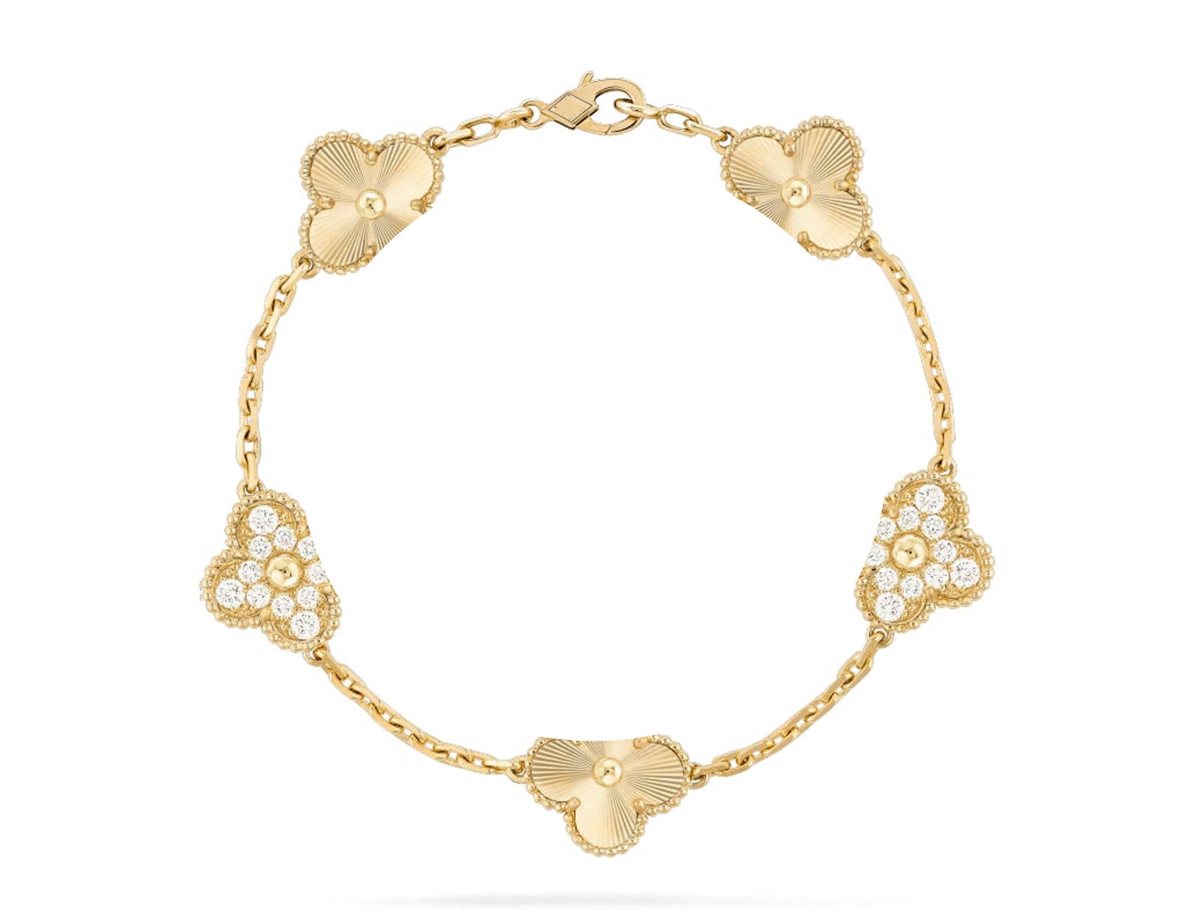 Clover Motif Bracelet, 18K Gold Plated - Symbol of Luck & Elegance