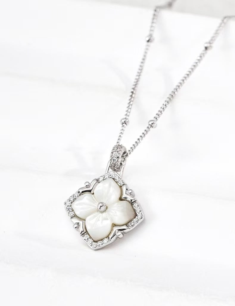 S925 Sterling Silver Vintage Royal Clover Shell & Cubic Zirconia Ring & Earrings & Necklace Set