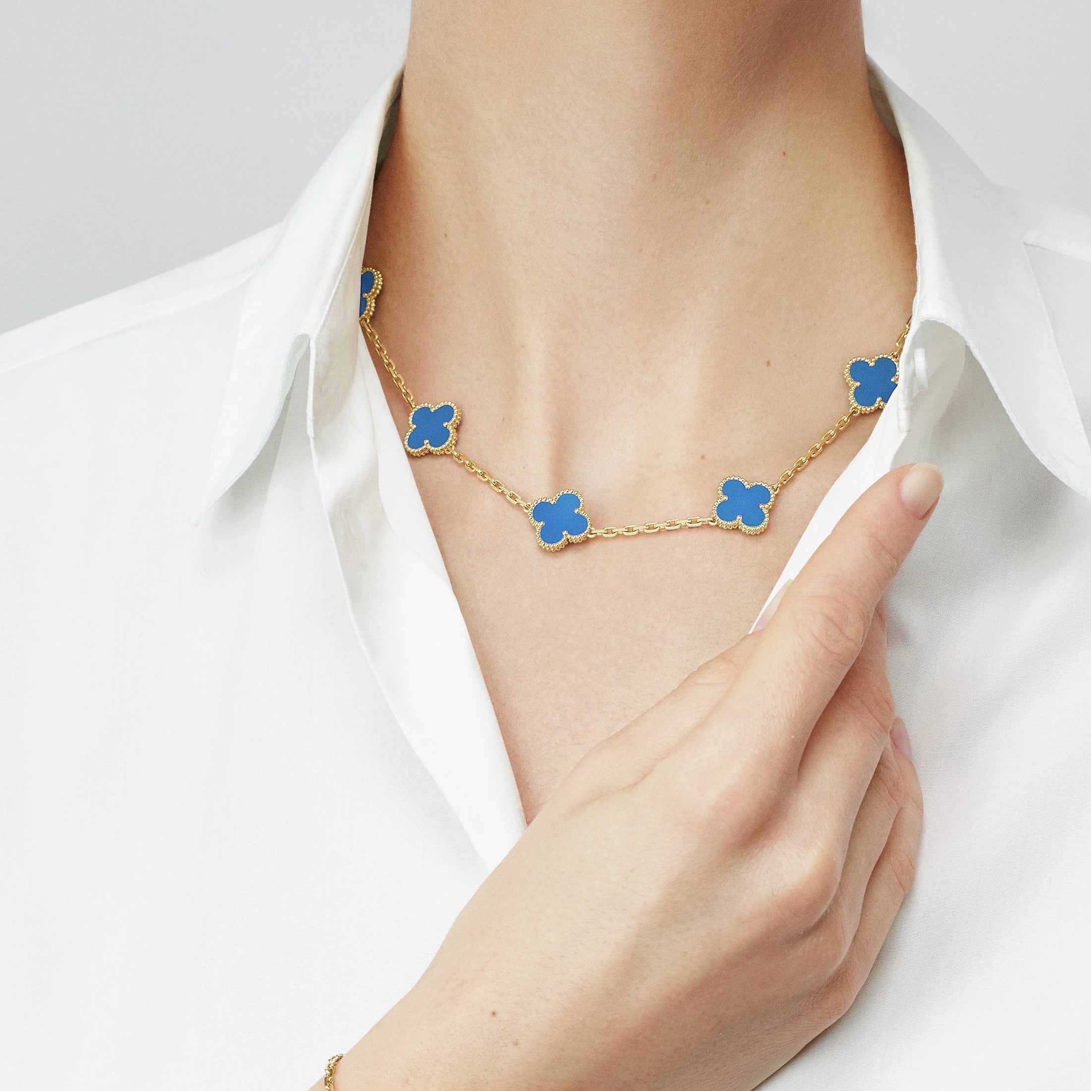 Clover Motif Necklace, Sterling Silver, 18K Gold Plated, 10 Motifs – Symbol of Luck & Elegance