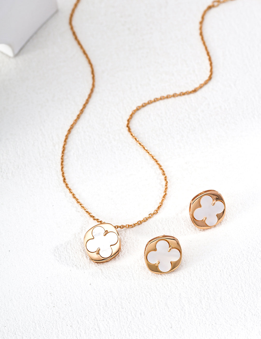 S925 Lucky Four-leaf Clover Jewelry Set  – Adjustable Necklace & Earring