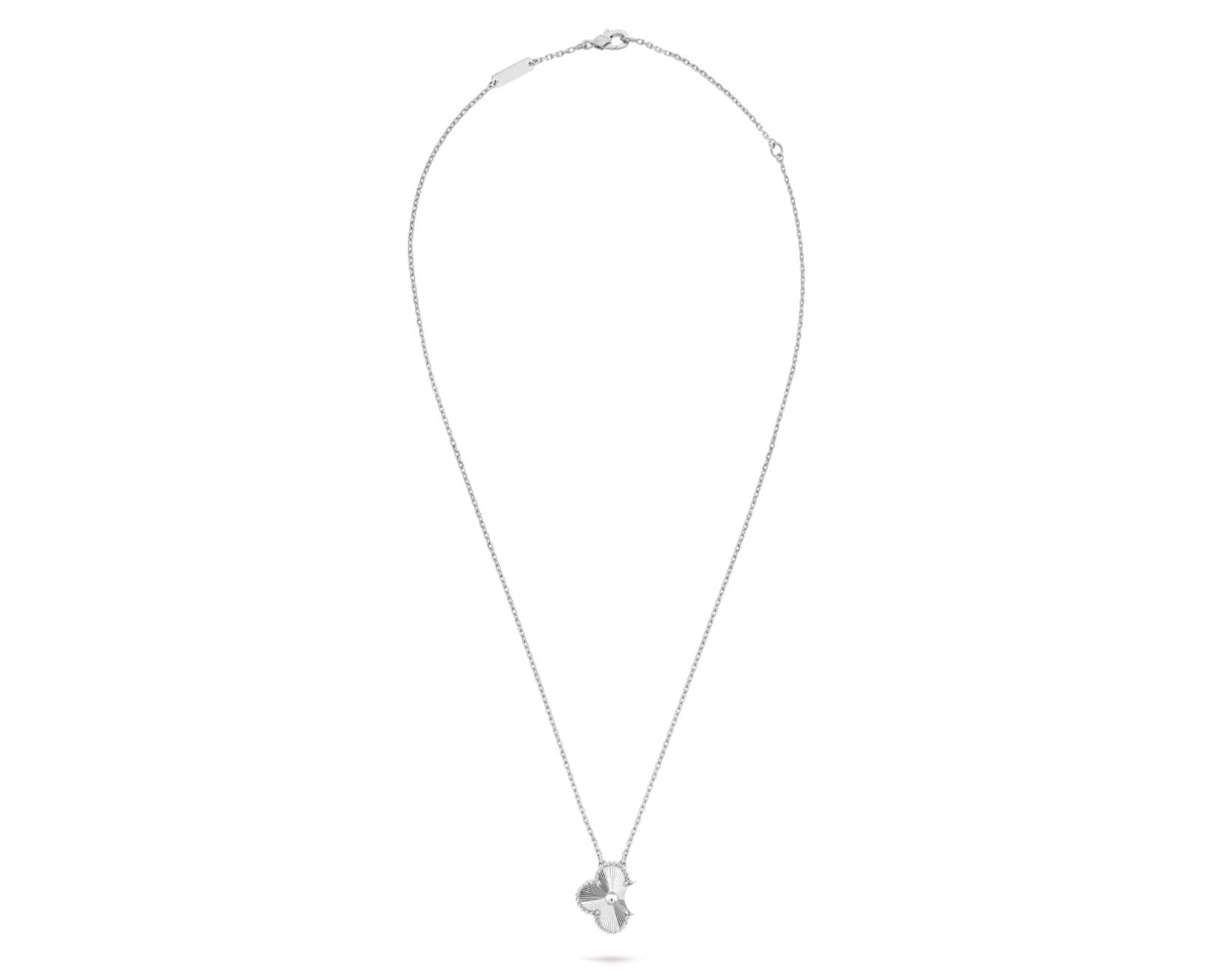 Clover Motif Pendant Necklace, 18K Gold Plated, 1 Motif - Symbol of Luck & Elegance